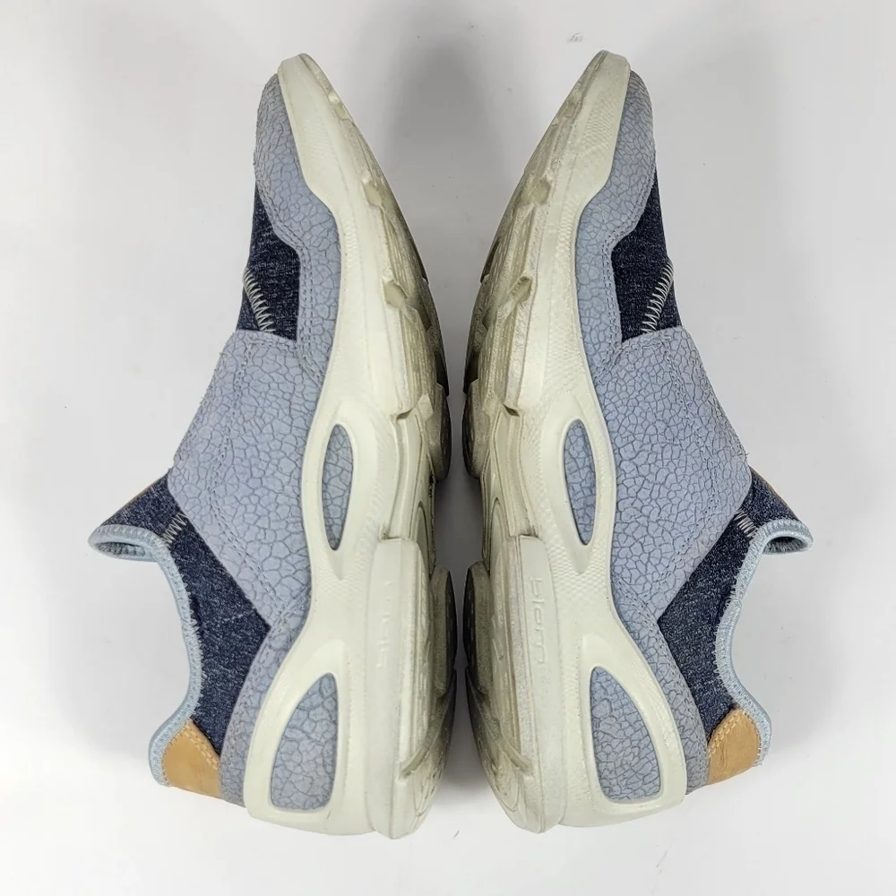 Ecco Sneakers #713 Size EU 39 (US8-8.5)